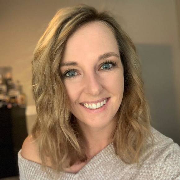 gurlygurlxx27
